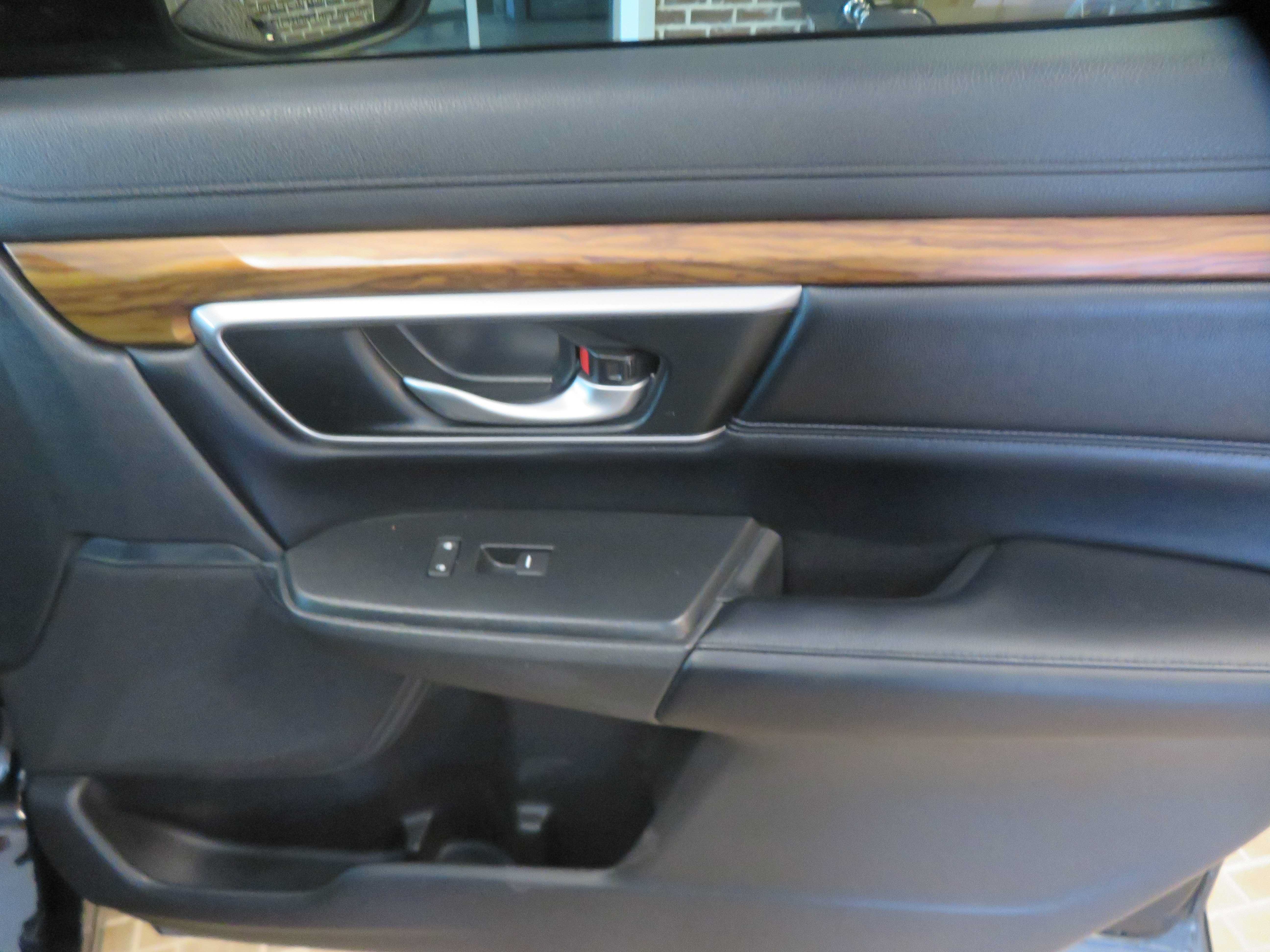 Used 2018 Honda CR-V EX-L image 24