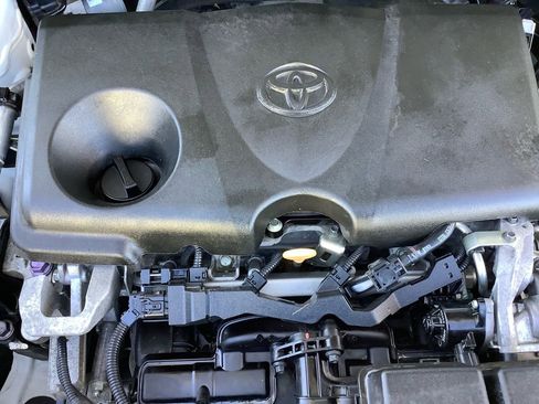 Used 2020 Toyota RAV4 LE w/ All Weather Liner Package image 21