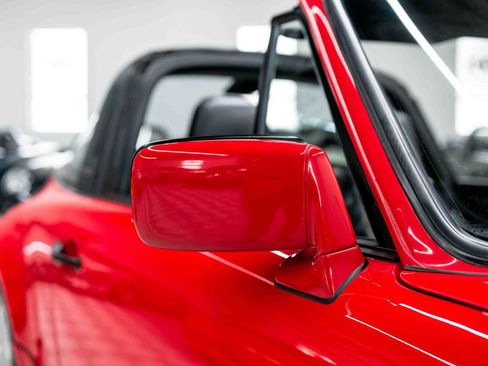 Used 1990 Porsche 911 Targa image 22