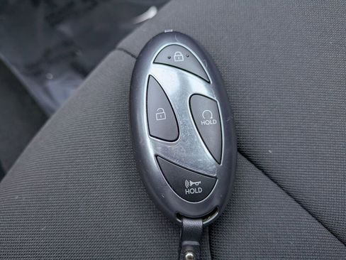 New 2025 Hyundai Elantra SEL image 31