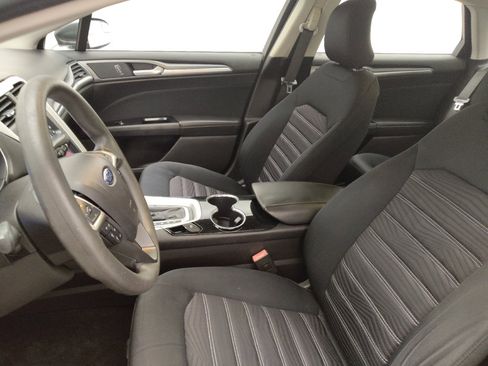 Used 2016 Ford Fusion SE FWD image 17