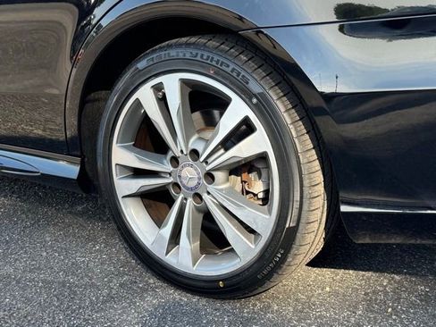 Used 2016 Mercedes-Benz E 350 4MATIC Sedan image 23