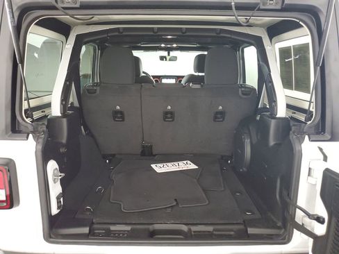 Used 2022 Jeep Wrangler Unlimited Rubicon image 31