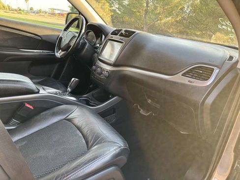 Used 2020 Dodge Journey Crossroad image 11