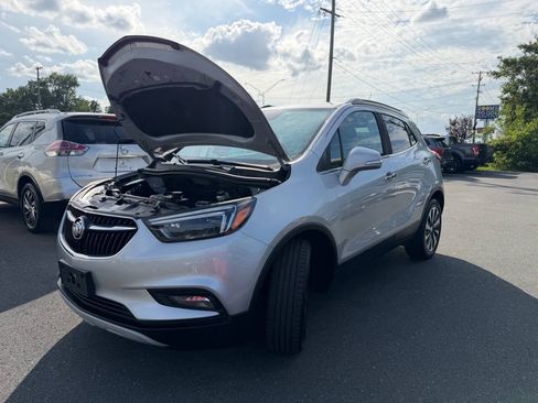 Used 2020 Buick Encore Essence FWD image 22