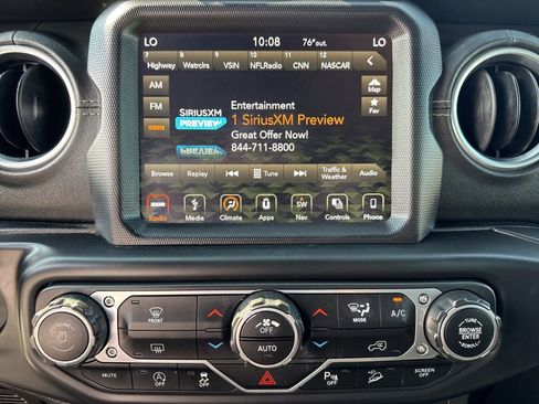 Used 2018 Jeep Wrangler Unlimited Sahara w/ Quick Order Package 24M Moab image 40