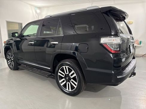Used 2016 Toyota 4Runner Limited image 8