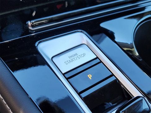 New 2026 Volkswagen Atlas SEL Premium R-Line image 17