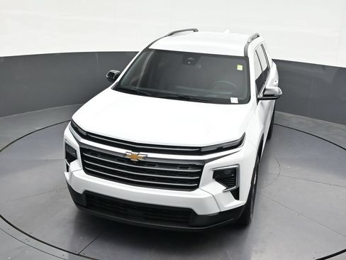 Used 2026 Chevrolet Traverse LT FWD image 24