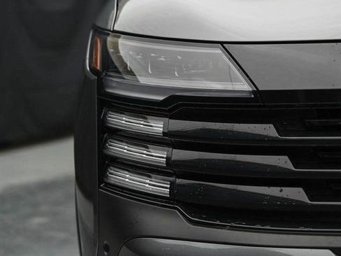 New 2025 Nissan Kicks SR w/ Illumination Package image 4