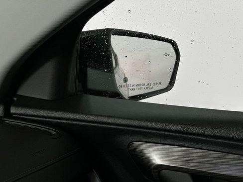 Used 2023 GMC Terrain SLE w/ Driver Convenience Package image 23