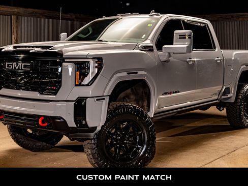 Used 2025 GMC Sierra 2500 AT4 w/ AT4 Premium Plus Package image 5