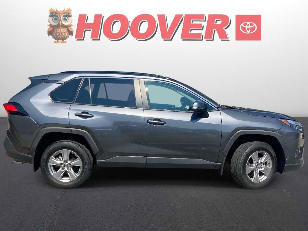 Used 2025 Toyota RAV4 XLE w/ Convenience Package FWD image 5