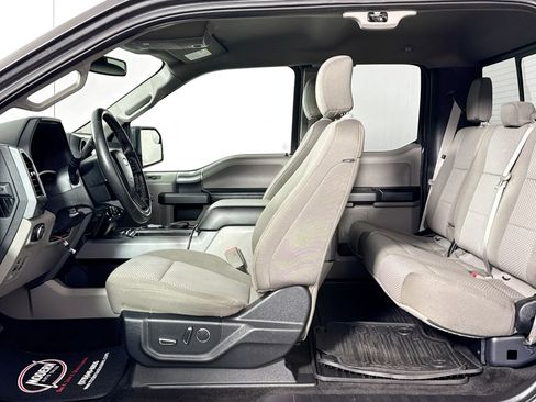 Used 2018 Ford F150 XLT w/ Equipment Group 302A Luxury image 15