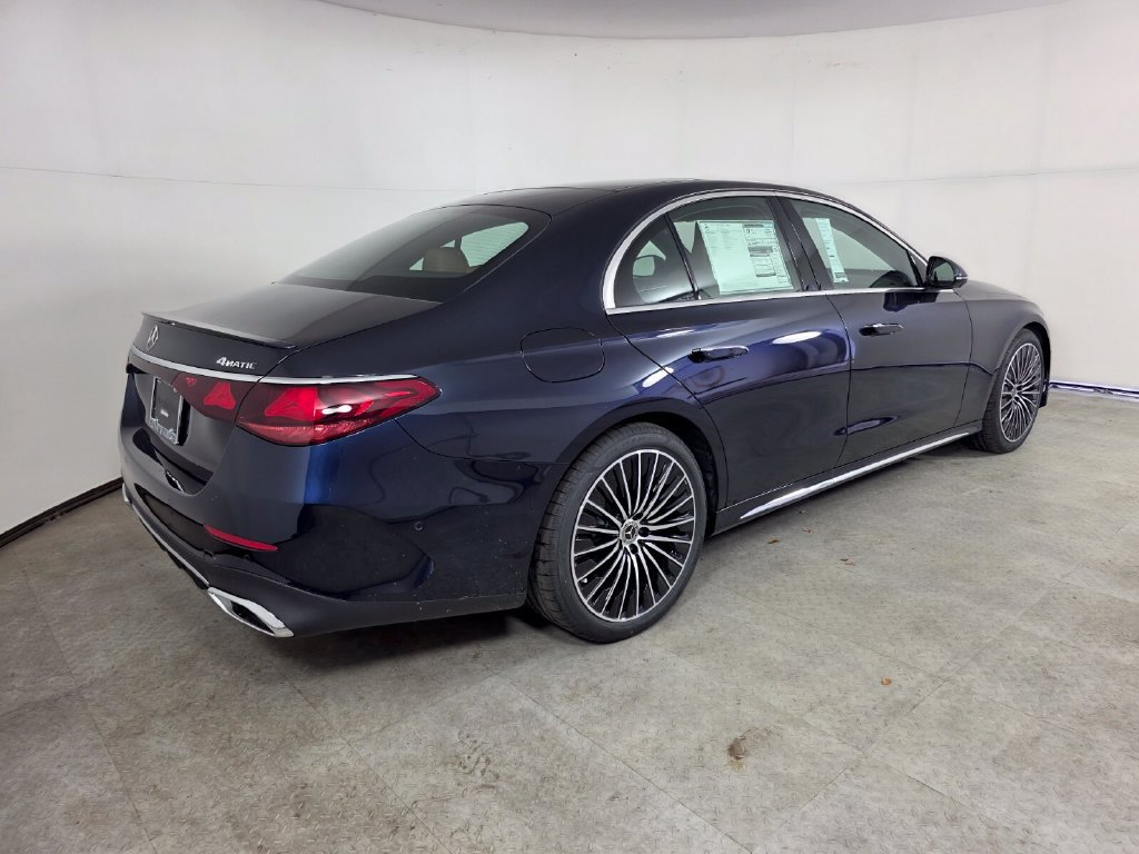New 2027 Mercedes-Benz E 350 4MATIC Sedan image 4