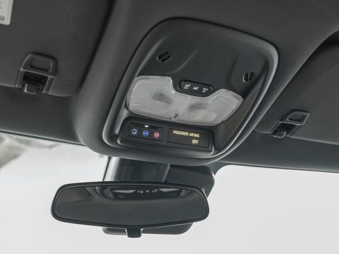 Used 2023 Chevrolet TrailBlazer RS FWD image 25