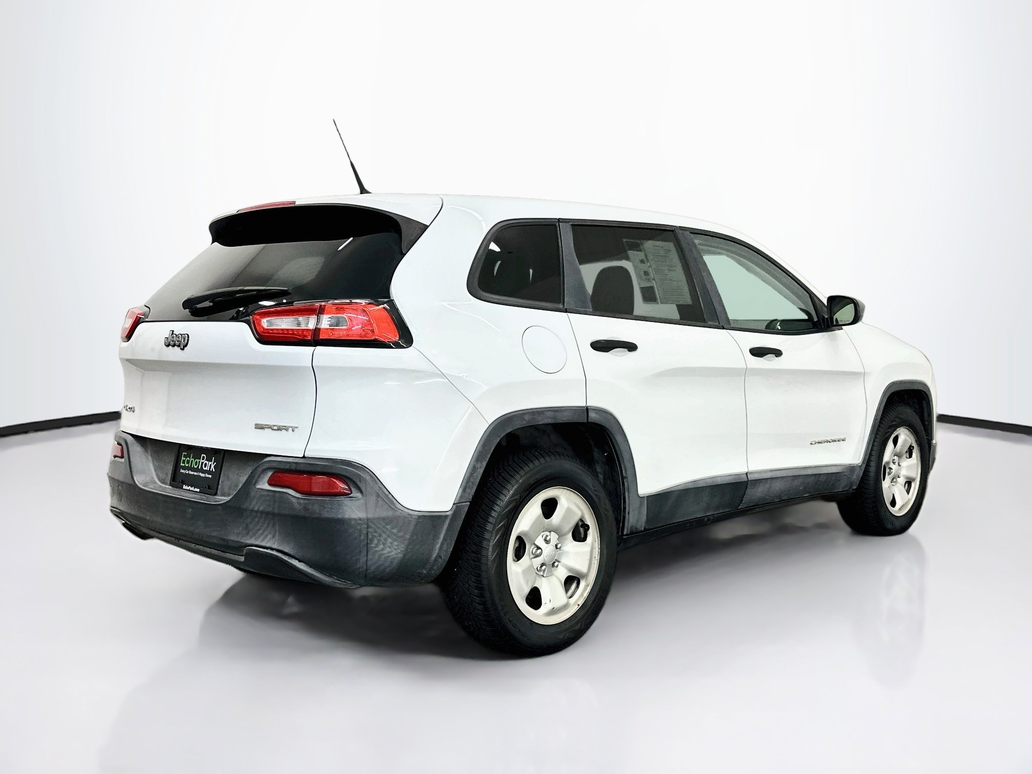 Used 2014 Jeep Cherokee Sport AWD/4WD image 9