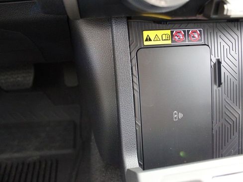 New 2026 Toyota 4Runner 4WD image 7