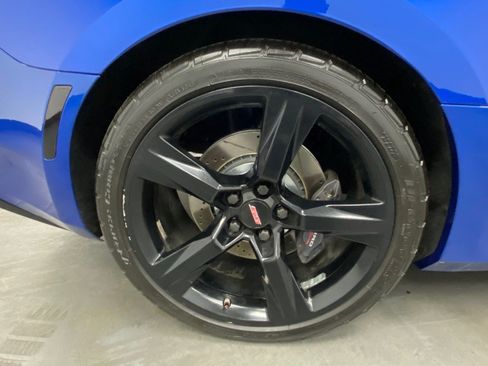 Used 2016 Chevrolet Camaro SS RWD image 17