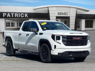 Used 2024 GMC Sierra 1500 Pro w/ Graphite Edition