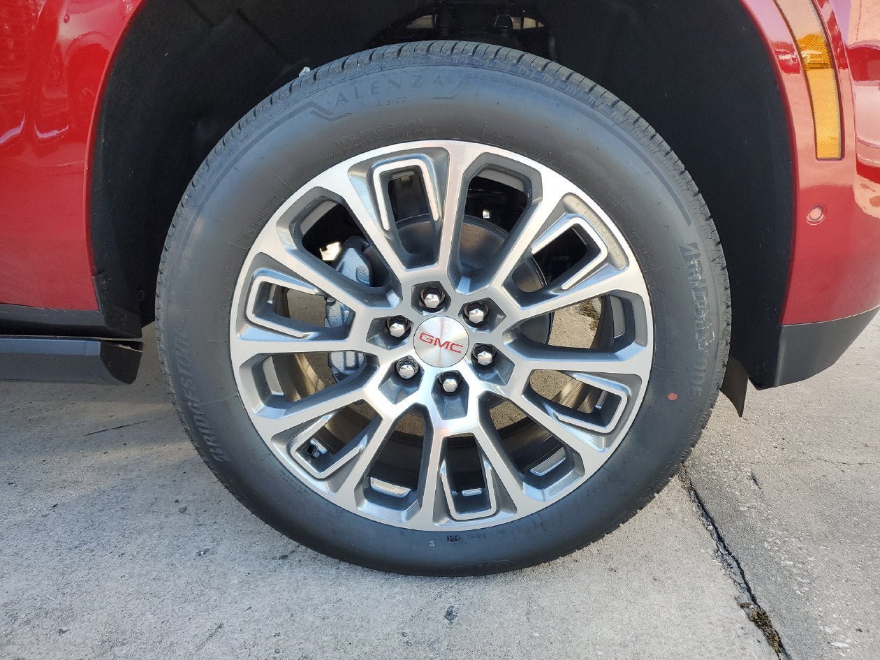 New 2027 GMC Yukon Denali w/ Denali Reserve Package AWD/4WD image 6