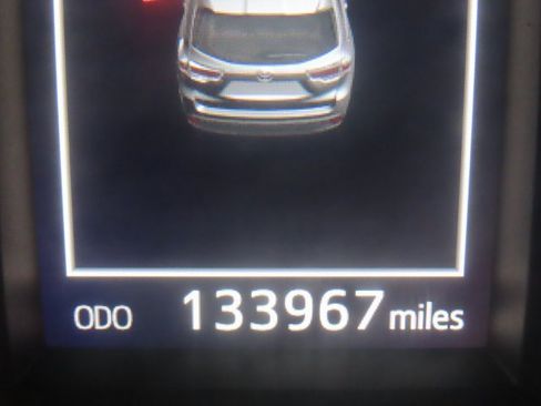 Used 2015 Toyota Highlander Limited image 24