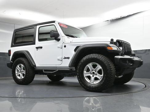 Used 2021 Jeep Wrangler Willys image 21