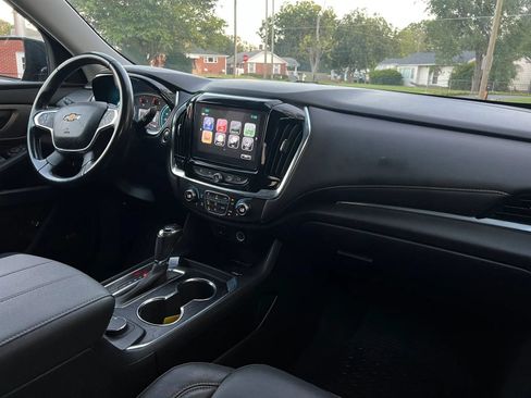 Used 2019 Chevrolet Traverse RS FWD image 13