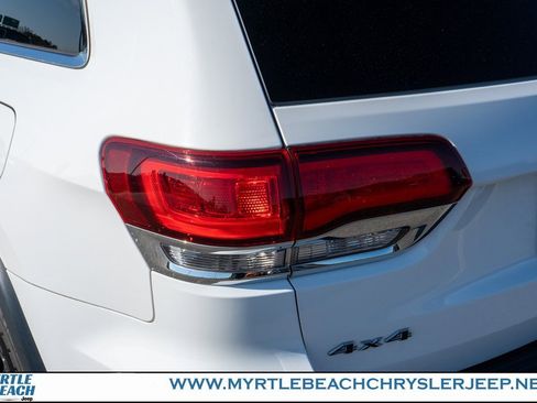 Certified 2020 Jeep Grand Cherokee Laredo image 11