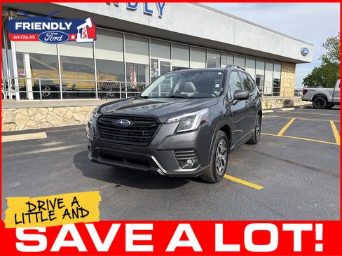 Used 2023 Subaru Forester Premium AWD/4WD image 1