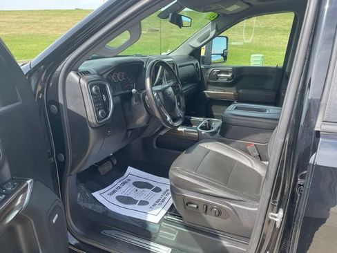 Used 2020 Chevrolet Silverado 1500 LT Trail Boss AWD/4WD image 17