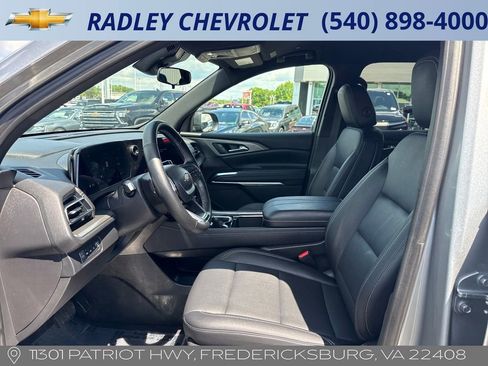 Certified 2025 Chevrolet Traverse LT AWD/4WD image 4