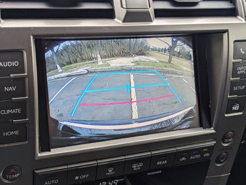 Used 2017 Lexus GX 460 Premium w/ Premium Package image 36