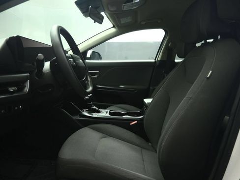Certified 2025 Kia K4 FWD image 43