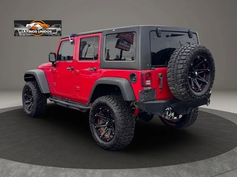 Used 2014 Jeep Wrangler Unlimited Rubicon w/ Connectivity Group AWD/4WD image 4
