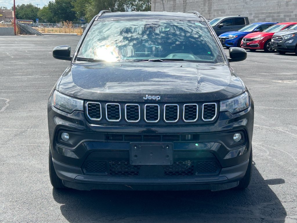 Used 2024 Jeep Compass Latitude AWD/4WD image 9