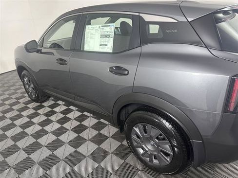 New 2025 Nissan Kicks SR image 7