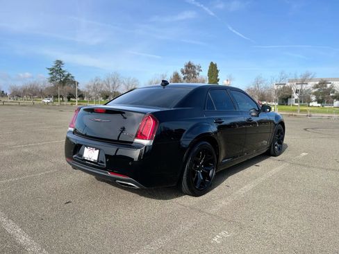 Used 2021 Chrysler 300 S RWD image 6