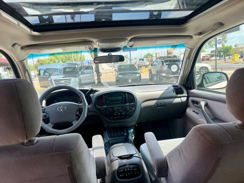 Used 2006 Toyota Sequoia SR5 AWD/4WD image 13
