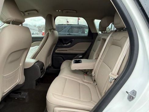 Used 2023 Lincoln Corsair AWD w/ Equipment Group 101A image 8