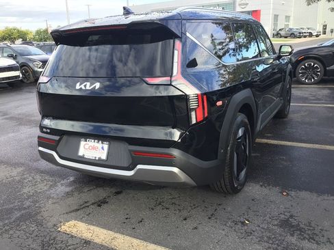 New 2026 Kia EV9 Wind image 5