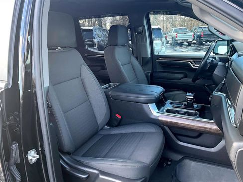 Used 2024 Chevrolet Silverado 1500 LT Trail Boss w/ Convenience Package II image 11