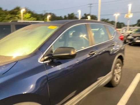 Used 2017 Honda CR-V LX image 8