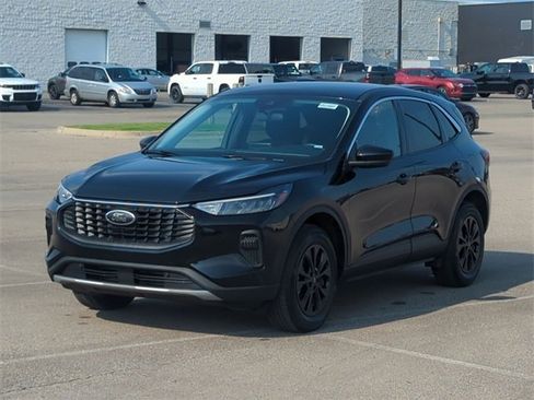 Used 2024 Ford Escape Active image 7