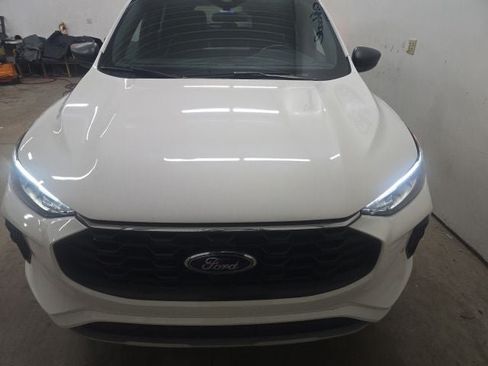 Certified 2023 Ford Escape ST-Line w/ Tech Pack #1 AWD/4WD image 20