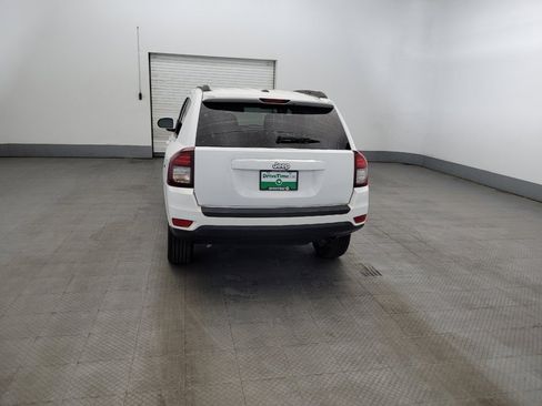 Used 2014 Jeep Compass Latitude w/ Sun/Sound Group AWD/4WD image 6