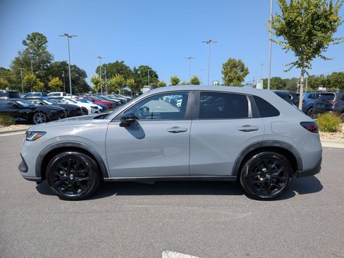 Used 2023 Honda HR-V Sport image 6