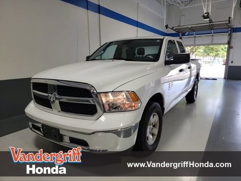Used 2024 RAM 1500 Classic SLT AWD/4WD image 1