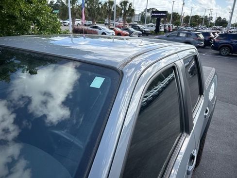 Used 2023 Nissan Frontier PRO-4X w/ Pro-4X Premium Package AWD/4WD image 4