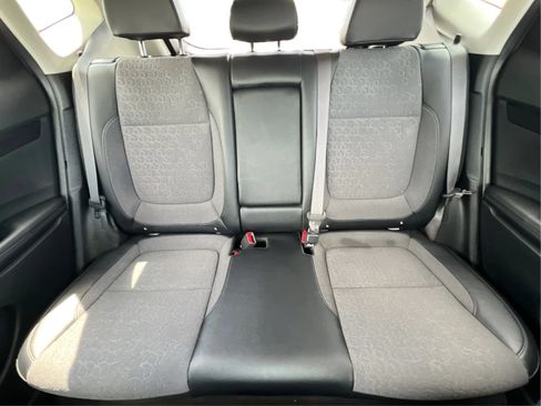 Used 2024 Kia Seltos S AWD/4WD image 19